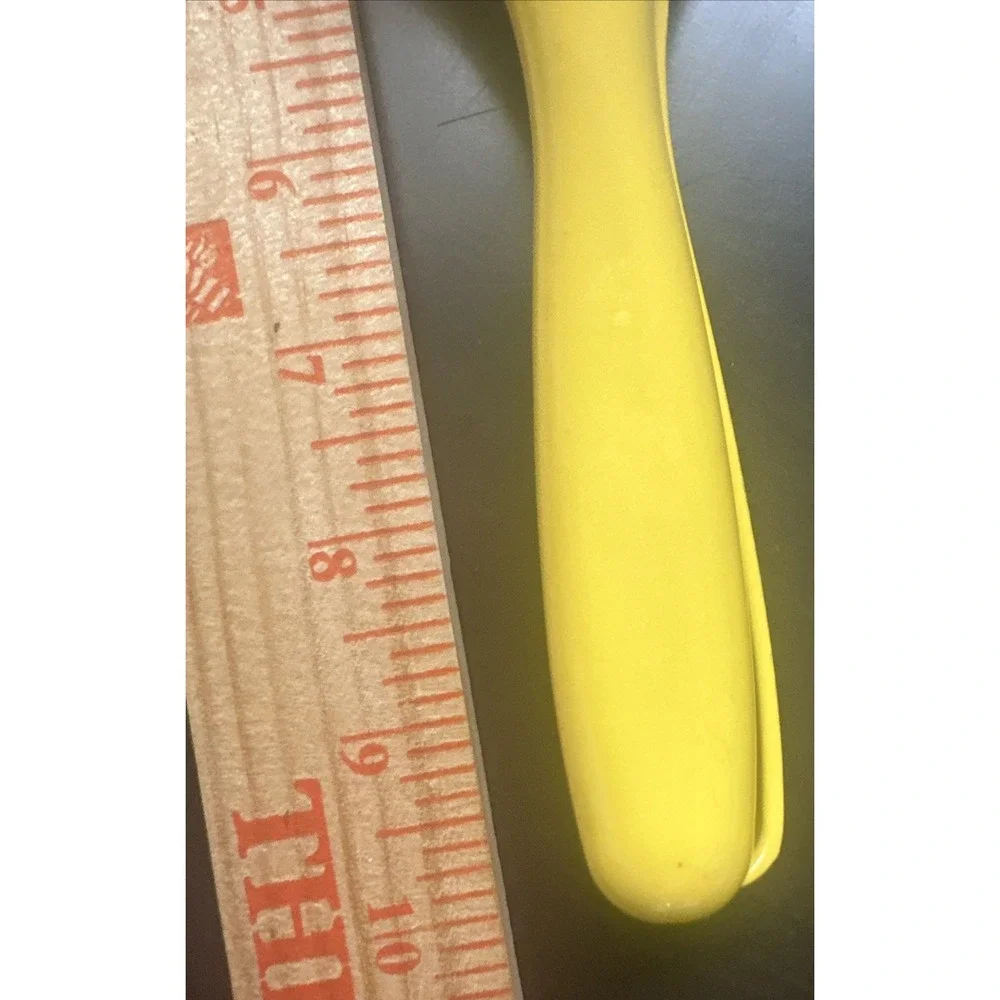 IMUSA Manual Lime & Lemon Squeezer, Citrus Juicer, Yellow – Max Juice Extraction
